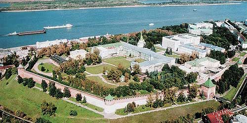 Гостиницы и Нижегородский кремль